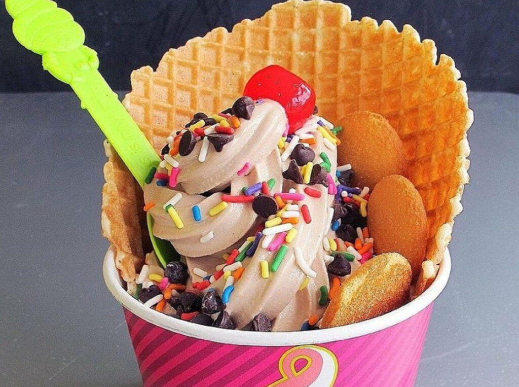 Menchie's Frozen Yogurt The Collection Riverpark